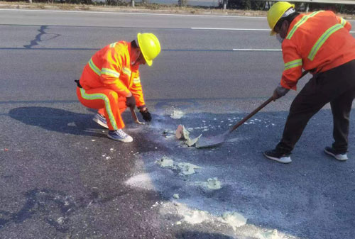 赤水公路下沉注浆加固